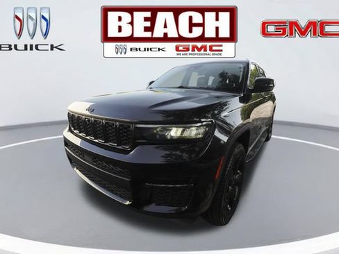 Used 2022 Jeep Grand Cherokee L Limited w/ Luxury Tech Group II AWD/4WD image 7
