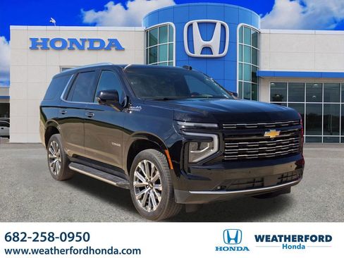 Used 2025 Chevrolet Tahoe High Country w/ Sun And Tow Package AWD/4WD image 1