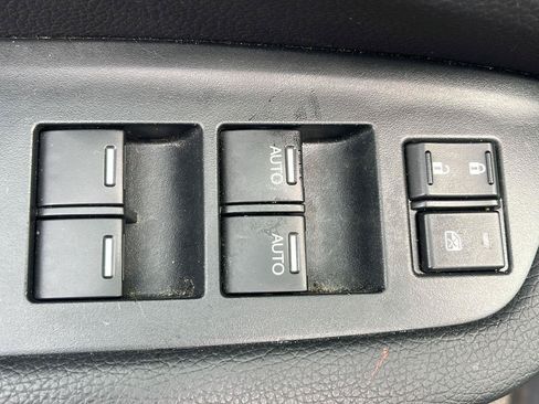 Used 2023 Honda Passport EX-L image 6