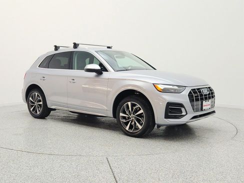 Used 2021 Audi Q5 2.0T Premium w/ Convenience Package AWD/4WD image 3