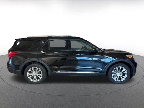 Used 2023 Ford Explorer Limited image 16