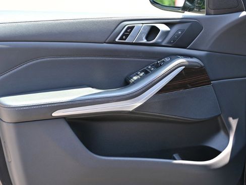 Used 2023 BMW X5 sDrive40i image 27