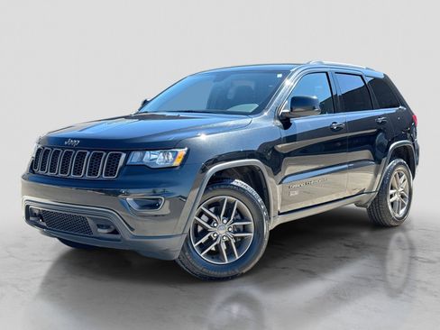 Used 2016 Jeep Grand Cherokee Laredo 75th Anniversary AWD/4WD image 1