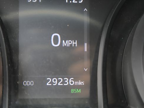 Used 2023 Toyota Camry SE w/ Cold Weather Package FWD image 9