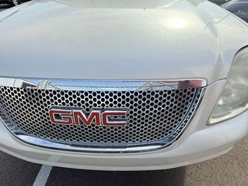 Used 2011 GMC Yukon XL Denali image 4