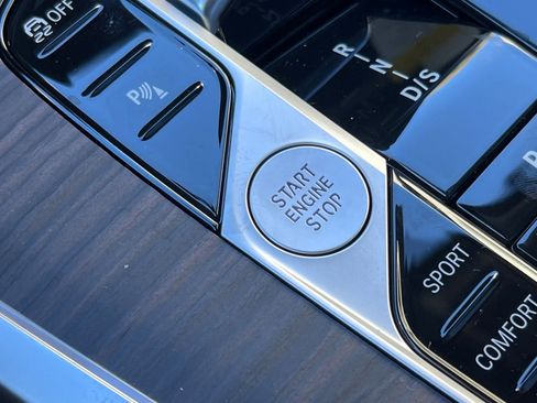 New 2026 BMW X7 xDrive40i AWD/4WD image 29