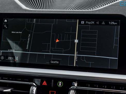 Used 2023 BMW M440i Convertible w/ Premium Package image 25