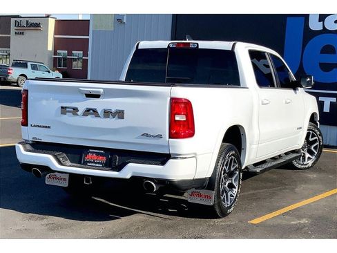 Used 2025 RAM 1500 Laramie w/ Sport Appearance Package AWD/4WD image 15