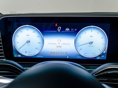 Used 2024 Mercedes-Benz Maybach GLS 600 4MATIC image 10