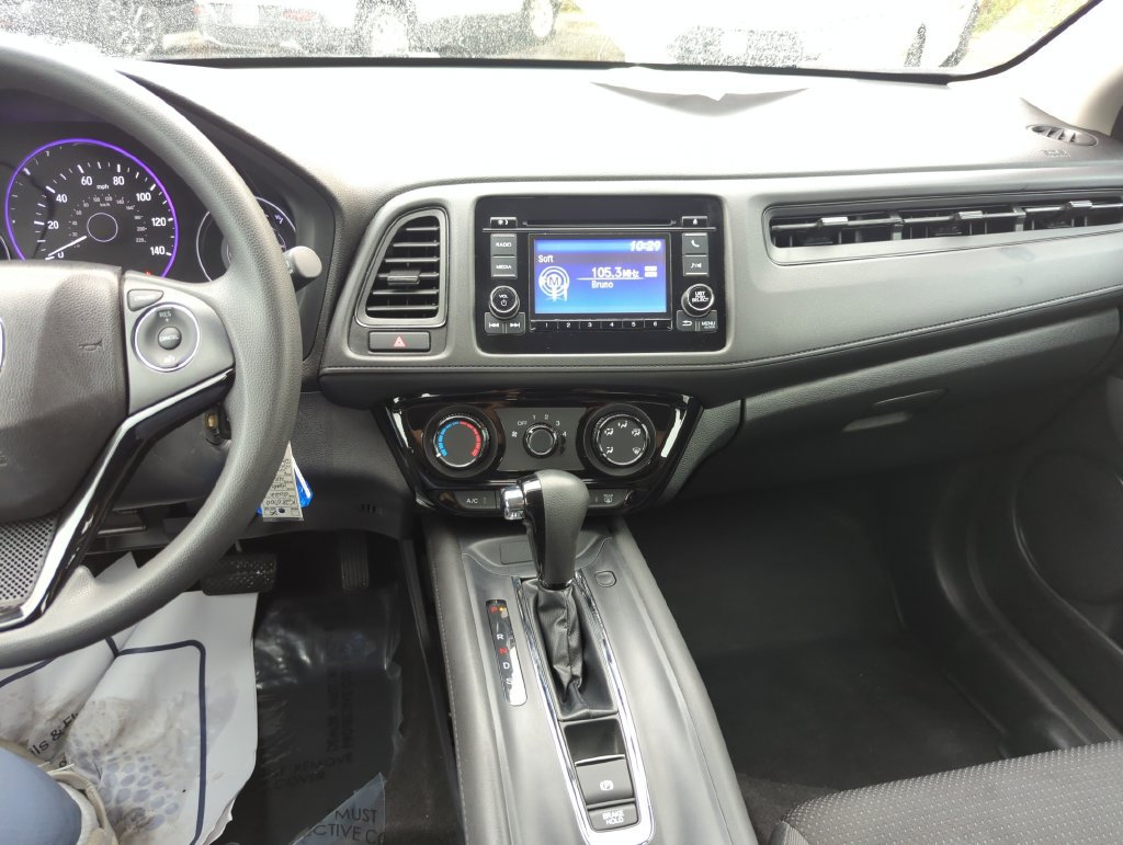 Used 2022 Honda HR-V LX image 11