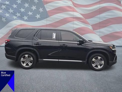 Used 2025 Honda Pilot EX-L image 2