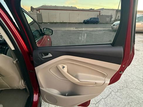 Used 2014 Ford Escape Titanium image 17