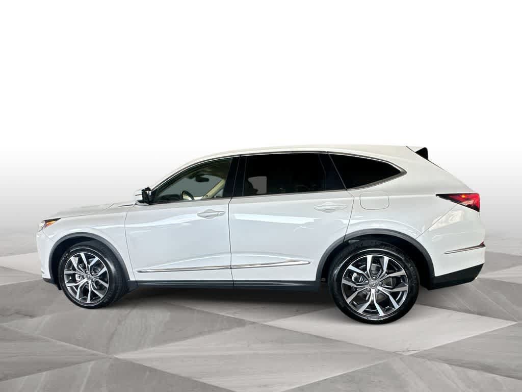 Certified 2024 Acura MDX w/ Technology Package FWD image 5
