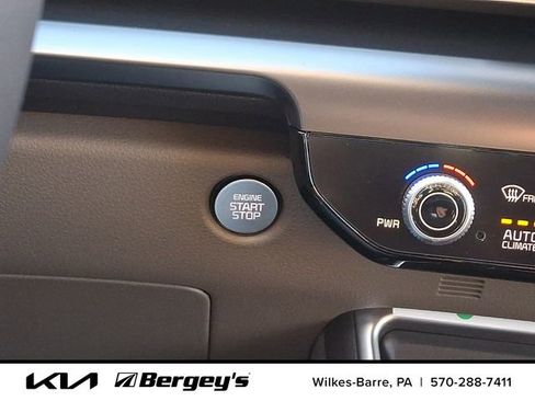 New 2026 Kia Carnival LXS image 20