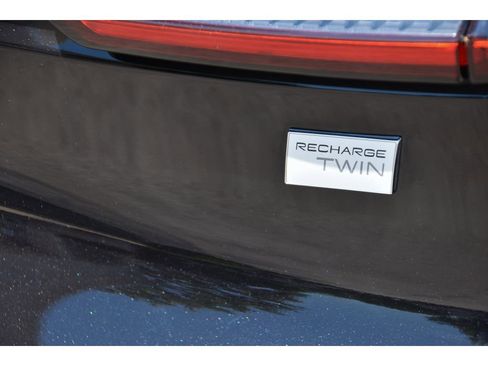 Used 2023 Volvo C40 P8 Recharge Plus AWD/4WD image 27