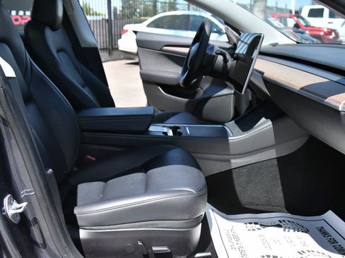 Used 2023 Tesla Model 3 Standard Range image 43
