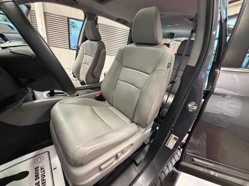 Used 2017 Honda Pilot EX-L image 9