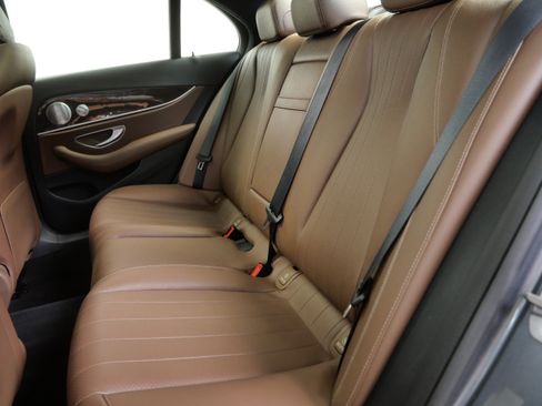 Used 2020 Mercedes-Benz E 350 4MATIC Sedan image 17