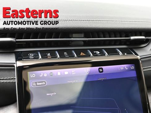 Used 2023 Jeep Grand Cherokee L Limited AWD/4WD image 19