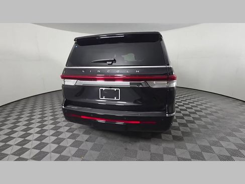 Used 2024 Lincoln Navigator Reserve AWD/4WD image 43