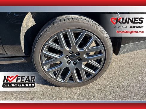 Used 2025 GMC Yukon XL Denali Ultimate image 16