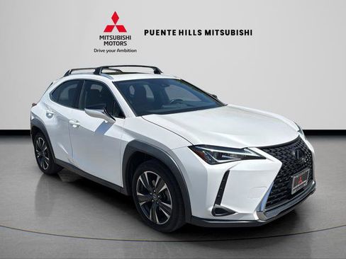 Used 2019 Lexus UX 200 w/ Accessory Package 2 FWD image 3