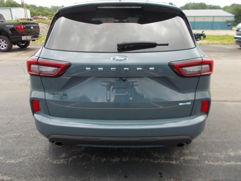 Used 2023 Ford Escape ST-Line w/ Tech Pack #1 AWD/4WD image 4