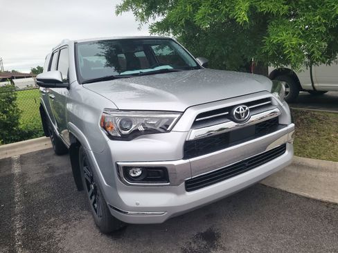 Used 2024 Toyota 4Runner Limited RWD image 3