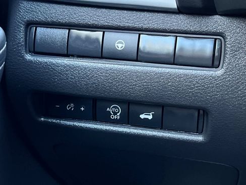 New 2026 Nissan Rogue SV image 32