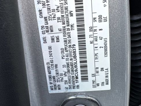 Used 2020 Ford Escape Titanium AWD/4WD image 43