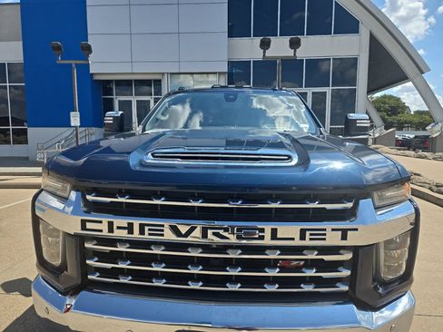 Used 2020 Chevrolet Silverado 2500 LTZ w/ LTZ Texas Edition AWD/4WD image 2