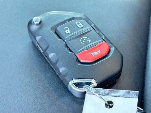 Used 2025 Jeep Wrangler Unlimited Rubicon 392 image 29