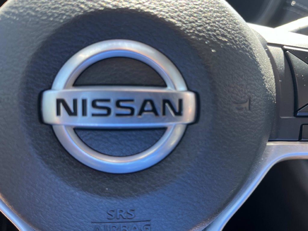 Used 2022 Nissan Sentra SV FWD image 34