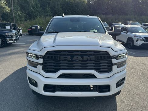 Certified 2025 RAM 2500 Big Horn AWD/4WD image 2