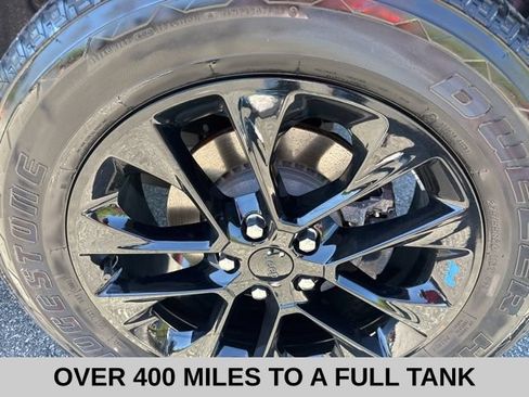 Used 2023 Jeep Wrangler Unlimited Sahara AWD/4WD image 15
