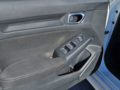 Used 2023 Honda Civic Sport image 18