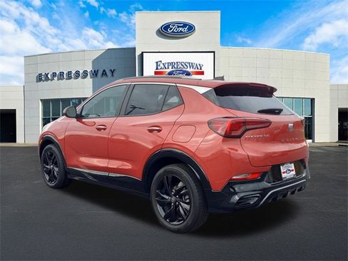 Used 2024 Buick Encore GX Sport Touring w/ Comfort Package image 8