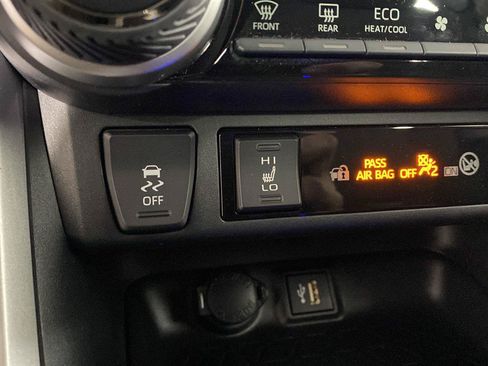 Used 2024 Toyota RAV4 XLE w/ Convenience Package AWD/4WD image 14