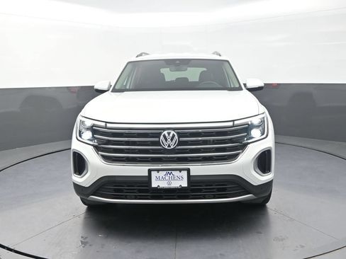 Used 2024 Volkswagen Atlas SE AWD/4WD image 2