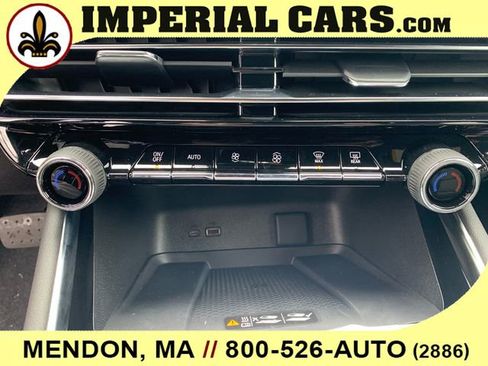 New 2026 Chevrolet Traverse High Country w/ LPO, Floor Liner Package AWD/4WD image 22