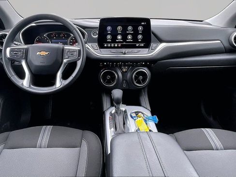 Used 2024 Chevrolet Blazer LT image 8