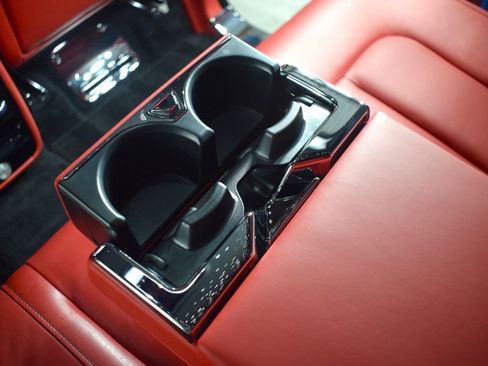 Certified 2022 Rolls-Royce Cullinan w/ Dynamic Package image 22