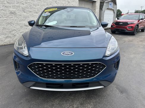 Certified 2020 Ford Escape SE AWD/4WD image 3