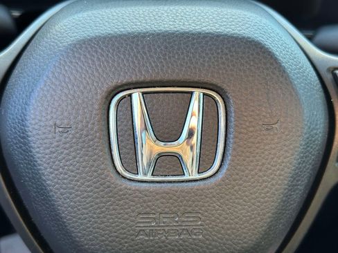 Used 2025 Honda CR-V LX image 23