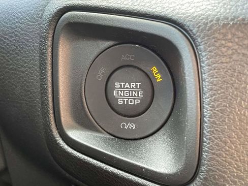 New 2026 Jeep Gladiator Sport AWD/4WD image 33