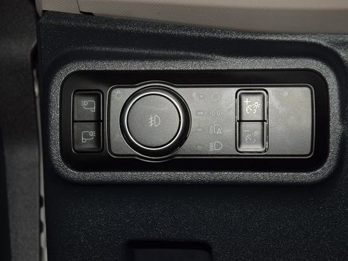 Used 2023 Ford Bronco Wildtrak image 38