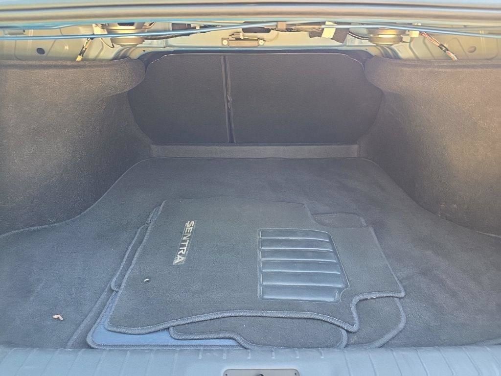 Used 2025 Nissan Sentra SV FWD image 31