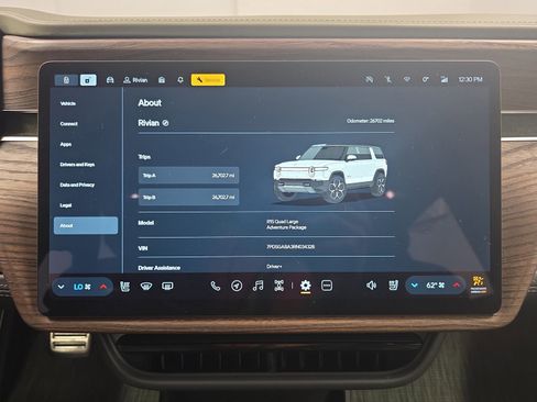 Used 2024 Rivian R1S Adventure image 29