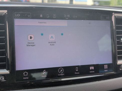 Used 2023 Chrysler Pacifica Touring-L FWD image 13