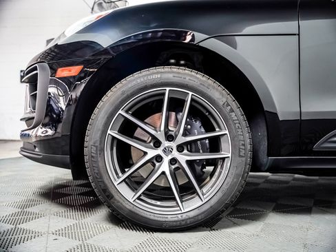 Certified 2026 Porsche Macan AWD/4WD image 14